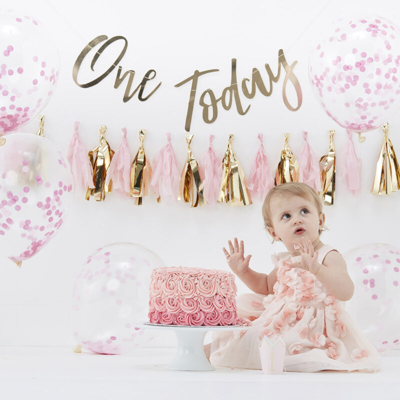 Partybox 'One today' roze - meisje 1 jaar